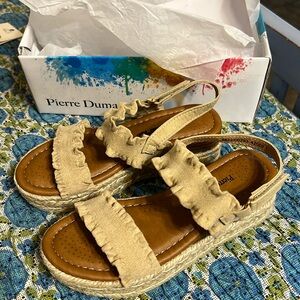 Pierre Dumas kids Magic nude color sandals. Never worn. Still in dust covers.